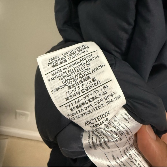 Arc’teryx Piedmont Vest Down Men’s Navy Blue Large - Picture 9 of 9